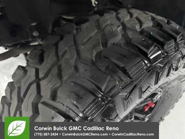 Used 2017 Jeep Wrangler Sport AWD/4WD image 37