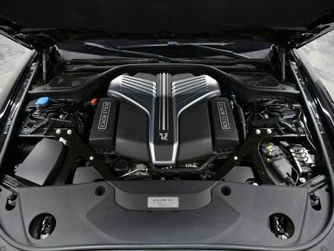 Used 2023 Rolls-Royce Ghost Black Badge w/ Black Badge Ghost Package AWD/4WD image 27