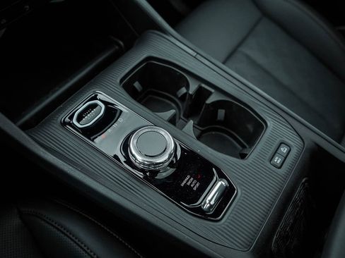 New 2026 Jeep Cherokee Overland AWD/4WD image 27