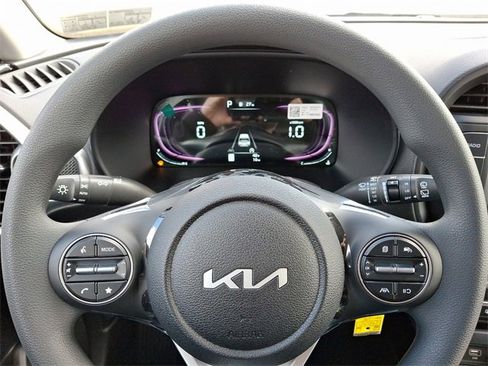 New 2025 Kia Soul LX w/ LX Technology Package image 13