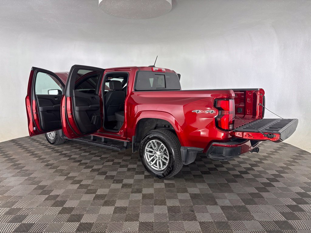 Used 2026 Chevrolet Colorado LT w/ LT Convenience Package AWD/4WD image 26
