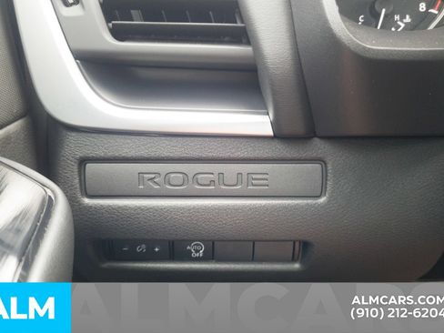 Used 2025 Nissan Rogue S AWD/4WD image 34