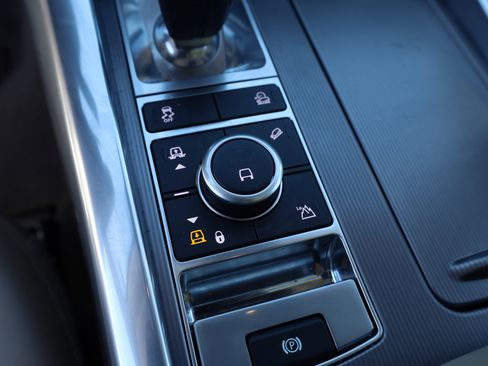 Used 2018 Land Rover Range Rover Sport Supercharged image 14