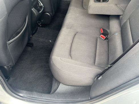 Used 2021 Chevrolet Malibu LT image 35