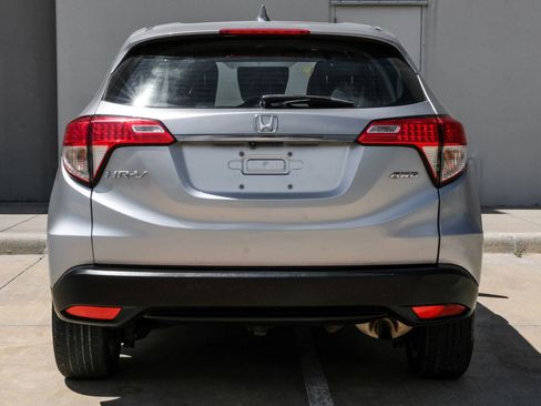 Used 2021 Honda HR-V LX image 10