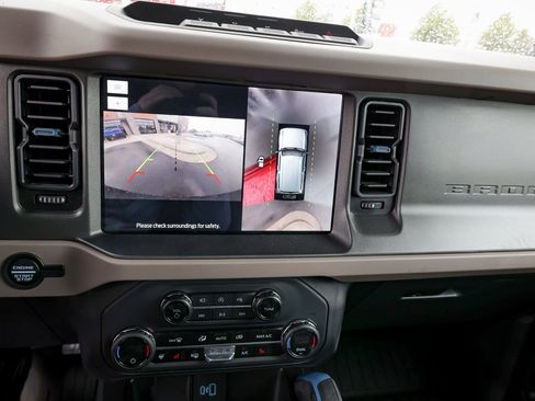 Used 2024 Ford Bronco Wildtrak AWD/4WD image 18