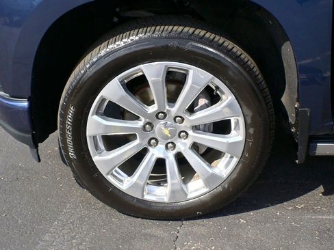 Used 2019 Chevrolet Silverado 1500 High Country w/ Technology Package image 44