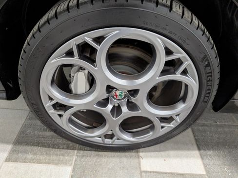 Used 2024 Alfa Romeo Tonale Ti image 7