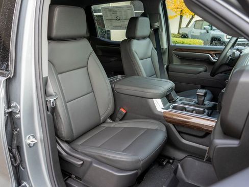 New 2026 GMC Sierra 1500 Elevation w/ Elevation Premium Package image 9