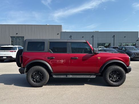Used 2026 Ford Bronco Badlands AWD/4WD image 2