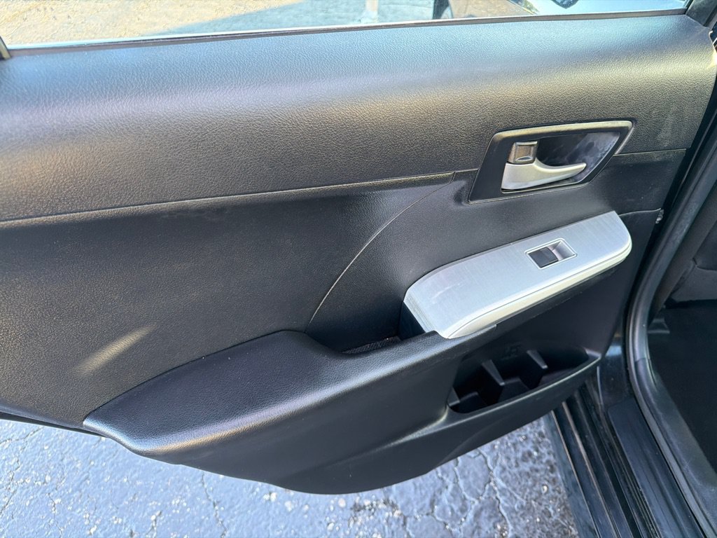 Used 2014 Toyota Camry SE FWD image 26