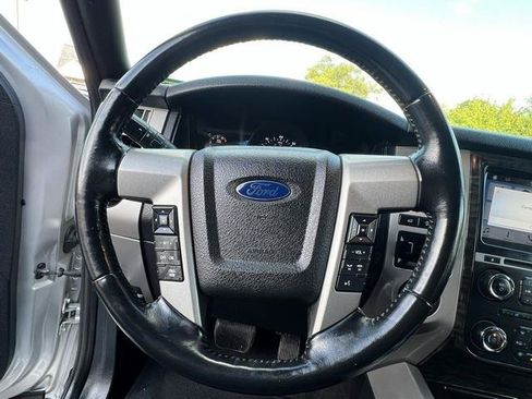 Used 2017 Ford Expedition Limited AWD/4WD image 12