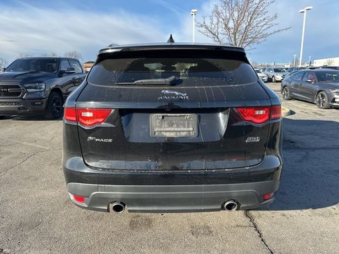Used 2017 Jaguar F-PACE Premium image 10