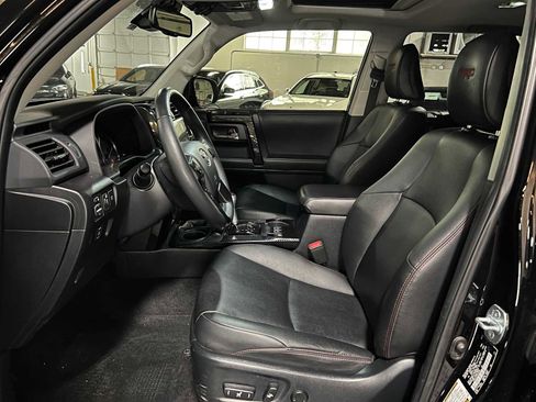 Used 2021 Toyota 4Runner TRD Off-Road Premium w/ Moonroof Package AWD/4WD image 22