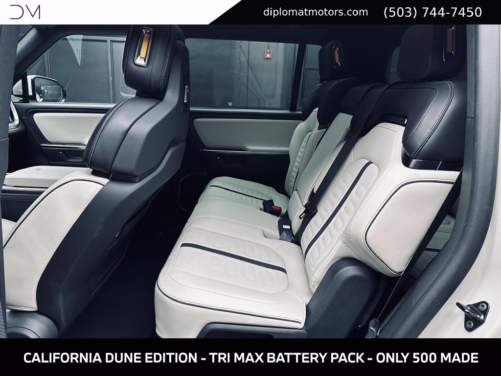 Used 2025 Rivian R1S Adventure Tri AWD/4WD image 24