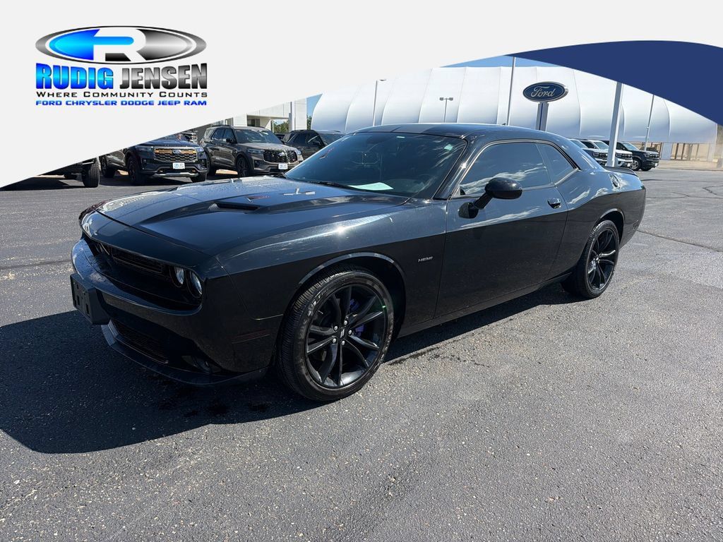 Used 2017 Dodge Challenger R/T w/ Driver Convenience Group RWD image 1