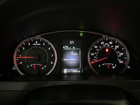 Used 2015 Toyota Camry SE image 15