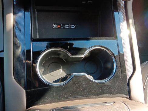 New 2026 GMC Yukon XL Elevation image 16