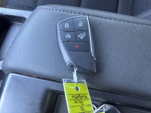 Used 2022 Chevrolet Silverado 1500 Custom image 24