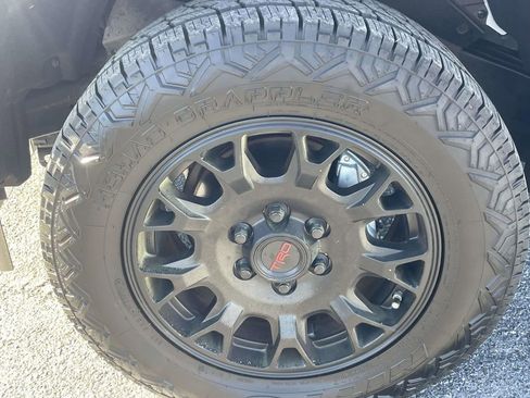 Used 2025 Toyota Tacoma SR5 RWD image 7