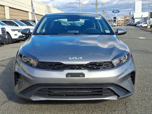 Used 2023 Kia Forte LXS image 2