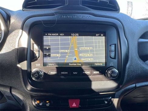 Used 2016 Jeep Renegade Trailhawk w/ Premium Trailhawk Package image 26