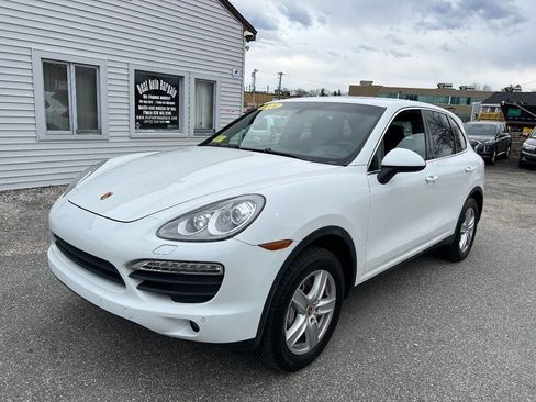Used 2014 Porsche Cayenne S image 3