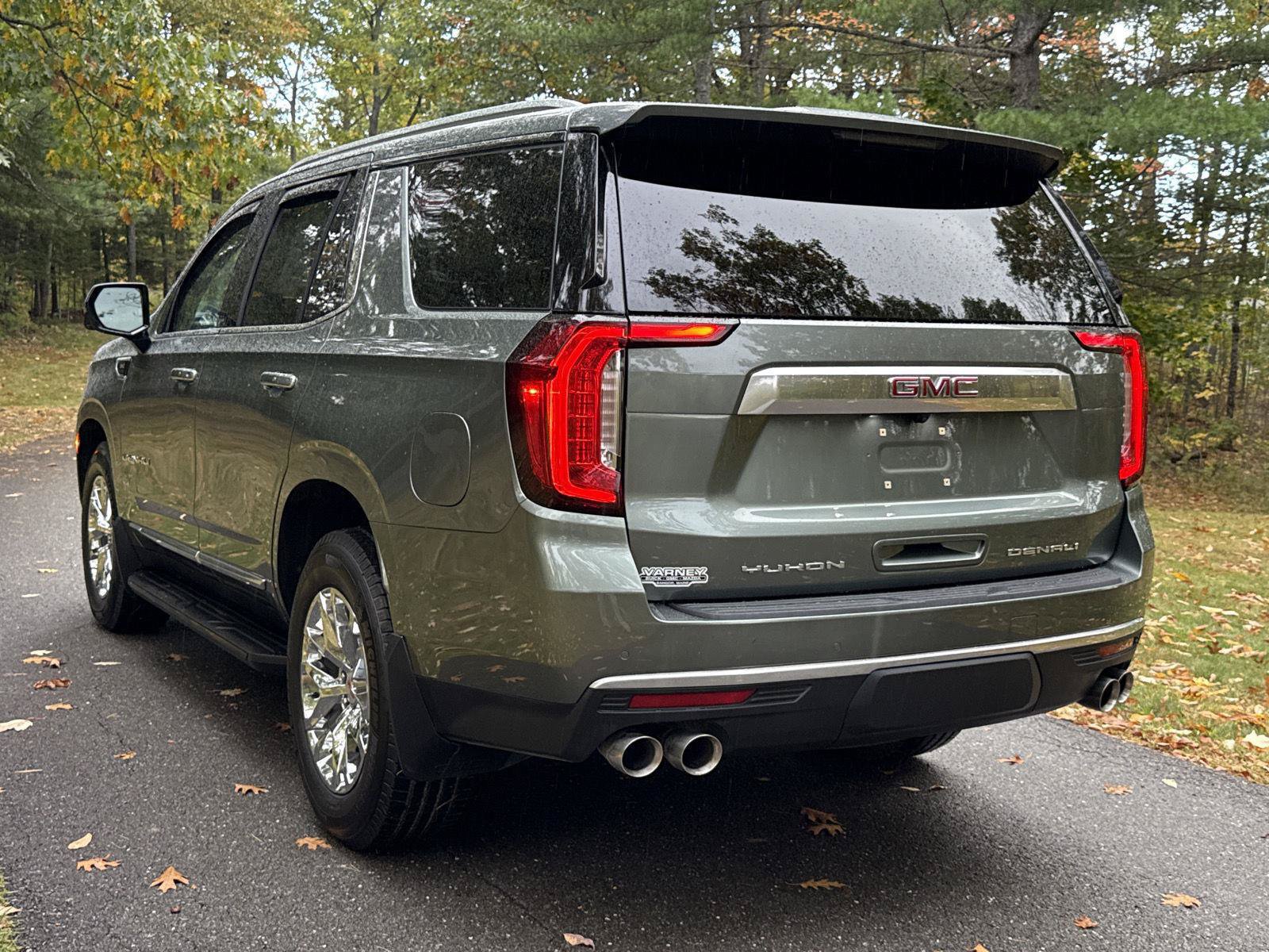 Used 2023 GMC Yukon Denali AWD/4WD image 9