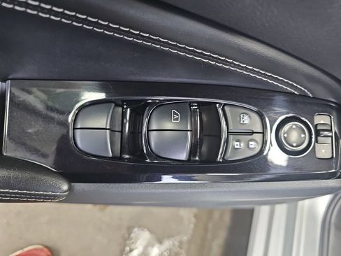 Used 2023 Nissan Altima 2.5 SL FWD image 57