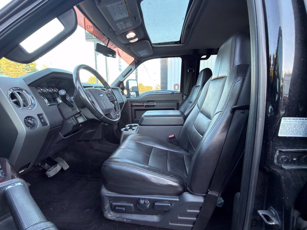 Used 2010 Ford F350 4x4 Crew Cab DRW Super Duty image 2