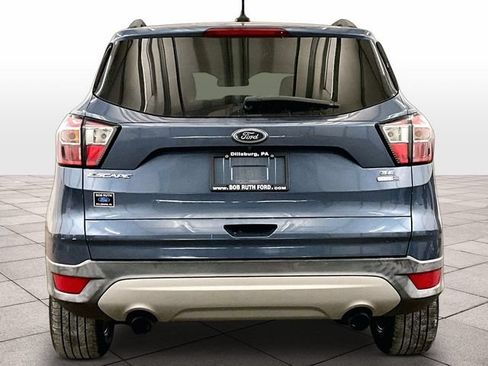 Used 2018 Ford Escape SE w/ SE Sync 3 Package AWD/4WD image 4