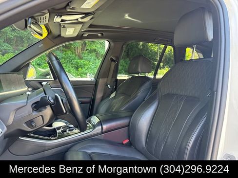 Used 2025 BMW X5 xDrive50e AWD/4WD image 12