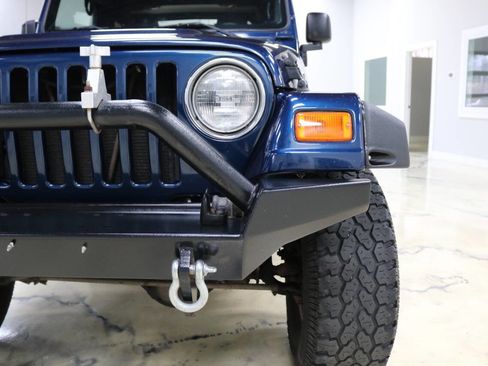 Used 2004 Jeep Wrangler Rubicon image 22