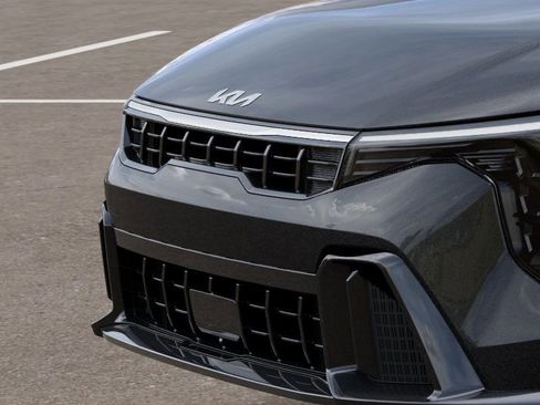 New 2025 Kia K4 GT-Line image 13