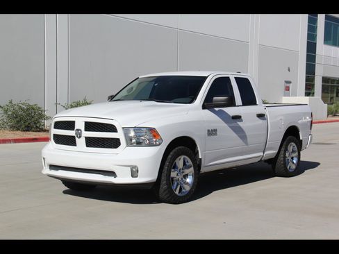 Used 2018 RAM 1500 Express image 1
