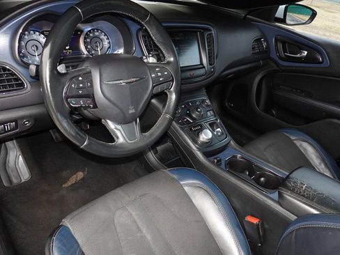 Used 2015 Chrysler 200 S w/ Navigation & Sound Group I image 16