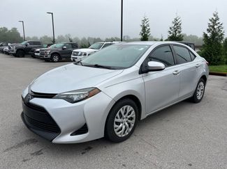Used 2017 Toyota Corolla LE FWD video 1