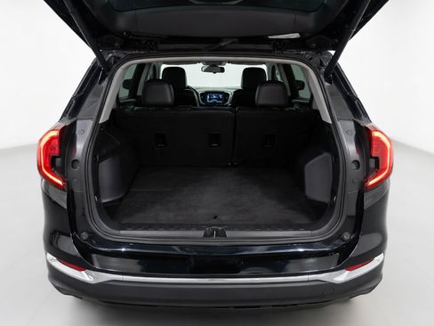 Used 2022 GMC Terrain SLT AWD/4WD image 18