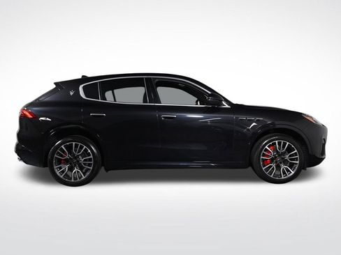 Used 2025 Maserati Grecale Modena AWD/4WD image 6