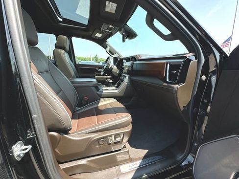 Used 2023 GMC Sierra 1500 Denali AWD/4WD image 30