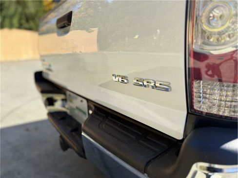 Used 2015 Toyota Tacoma 4x4 Double Cab image 9