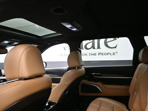 Used 2022 Kia Telluride SX w/ Nightfall Edition Package AWD/4WD image 26
