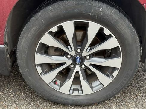 Used 2017 Subaru Outback 2.5i Limited image 15