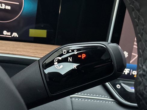 New 2026 Volkswagen Tiguan SEL R-Line image 21