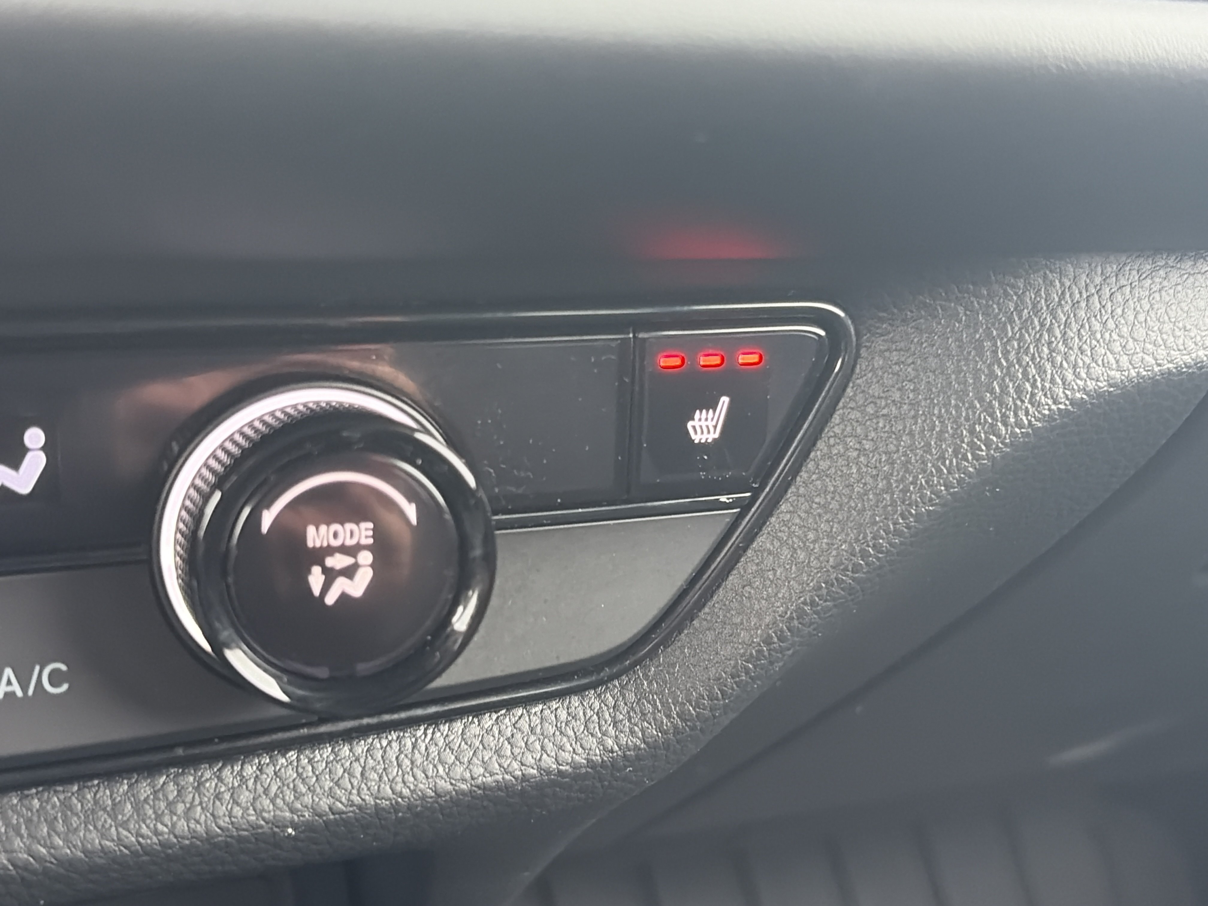 Certified 2025 Honda HR-V Sport image 31