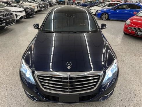 Used 2017 Mercedes-Benz S 550 4MATIC Sedan w/ Premium Package image 9