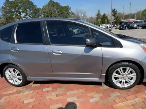 Used 2010 Honda Fit Sport image 2