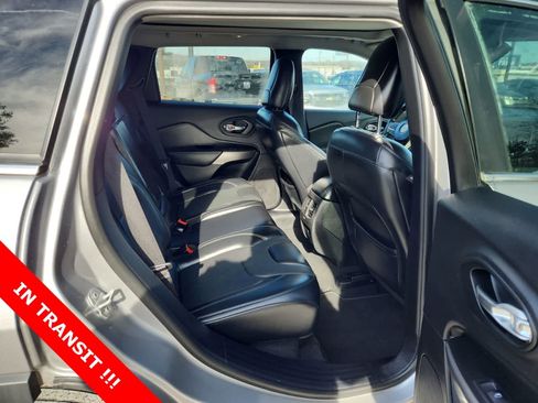 Certified 2019 Jeep Cherokee Limited image 23