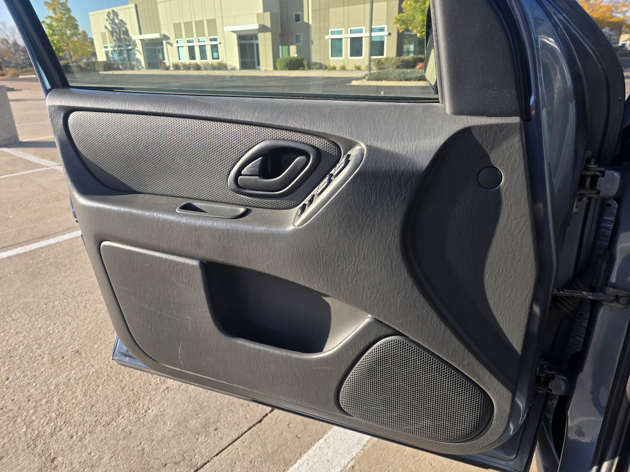 Used 2006 Ford Escape XLS FWD image 16