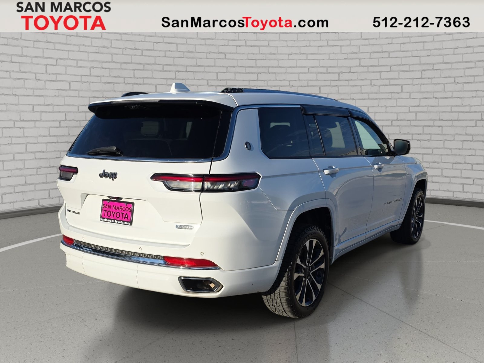 Used 2021 Jeep Grand Cherokee L Overland w/ Luxury Tech Group IV AWD/4WD image 6